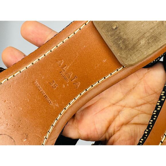 Alaïa Woven Black and Gold Embellished Sandals size EU 35 / US 5 - Picture 8 of 10